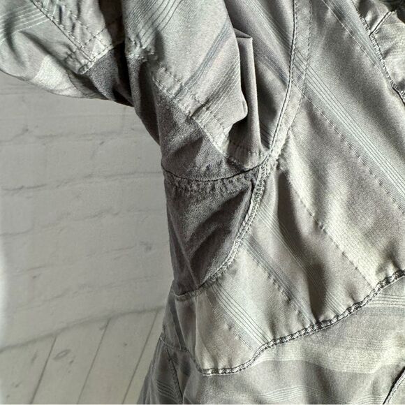 Lululemon jacket - Picture 10 of 15